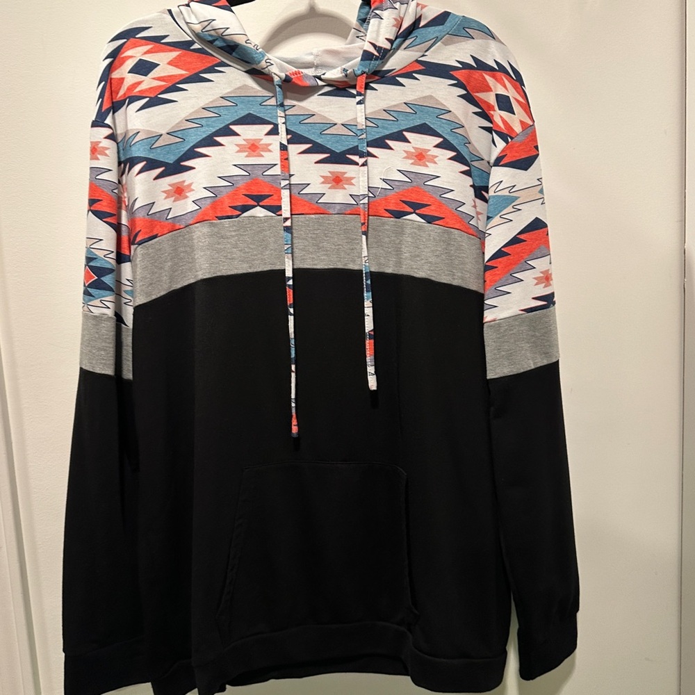 Vibrant Aztec Patterned Lightweight Hoodie - 2X